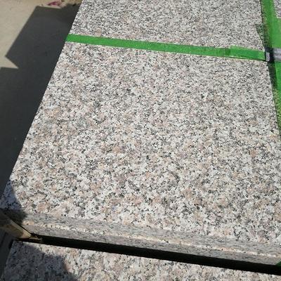 浅灰色石材火烧面 人行道铺装的美学与实用选择